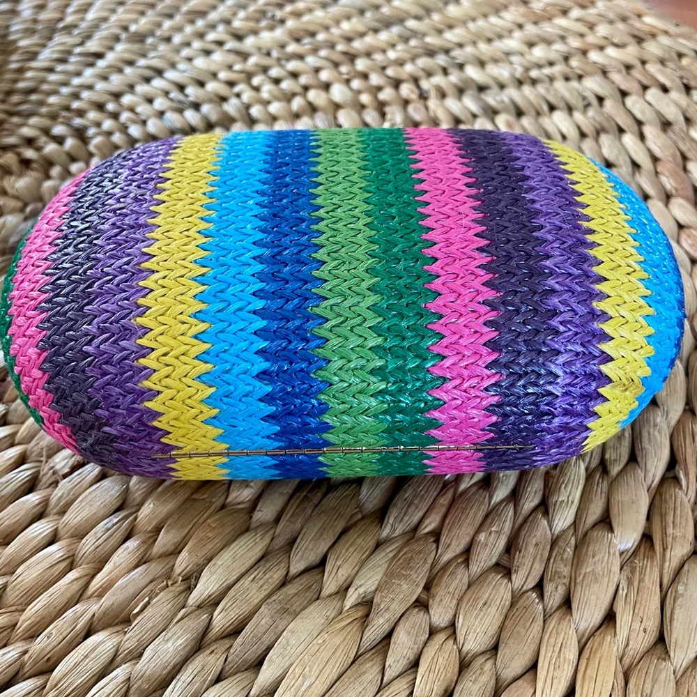 Pink Haley Zigzag Clutch W/ Pineapple Clasp - Picture 5 of 7